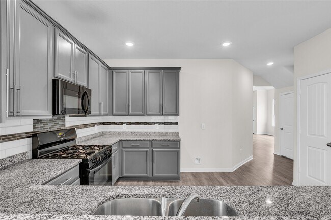 Building Photo - 14211 Grand Hls Dr