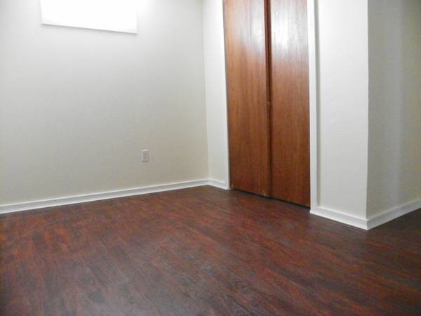 Building Photo - 9703 Narragansett Pkwy