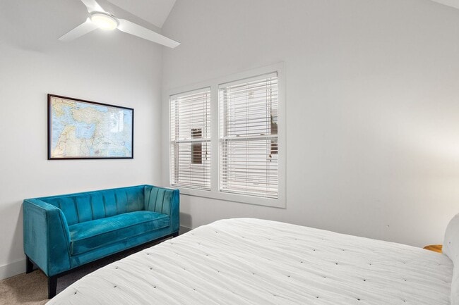 Building Photo - Stunning Gem in the heart of East Nashville!!