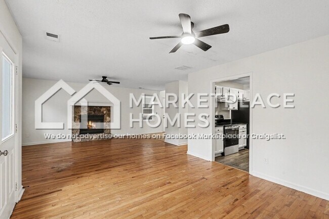 Building Photo - 3252 Greenhill Ct
