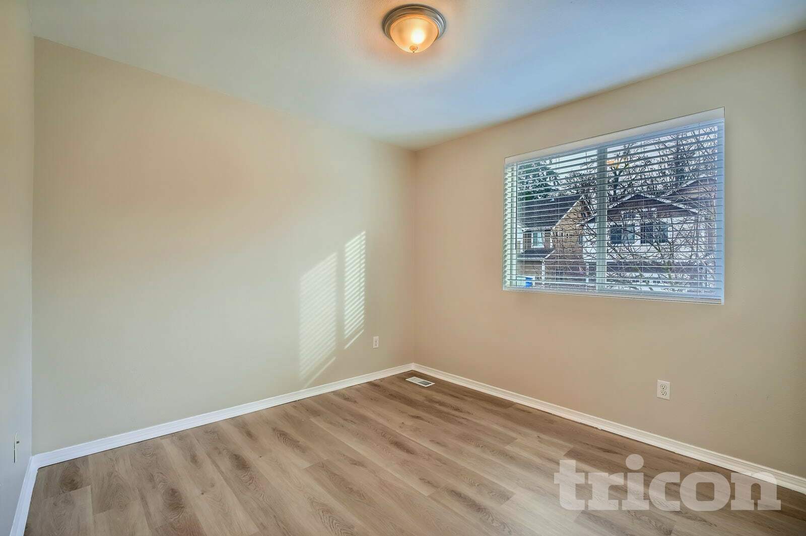 Building Photo - 2514 Chateau Dr