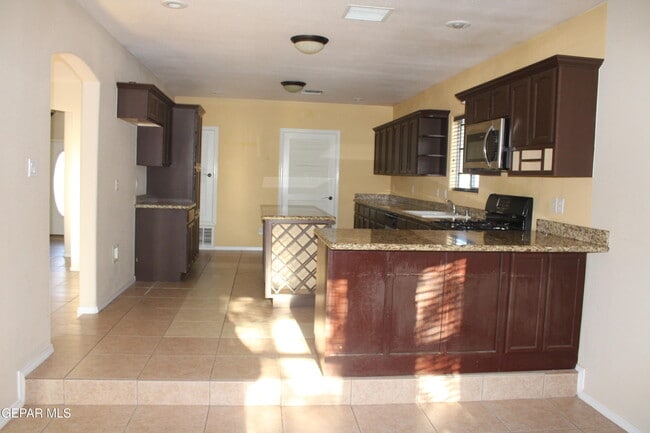 Building Photo - 3645 SAMMY REECE Pl