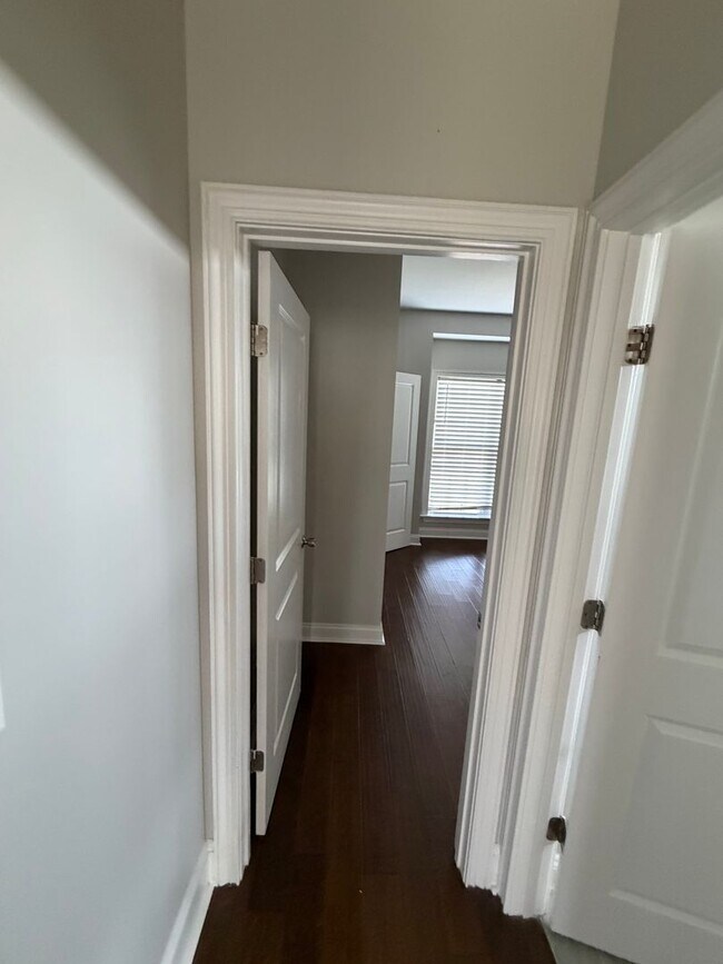 Building Photo - Home in Hahira