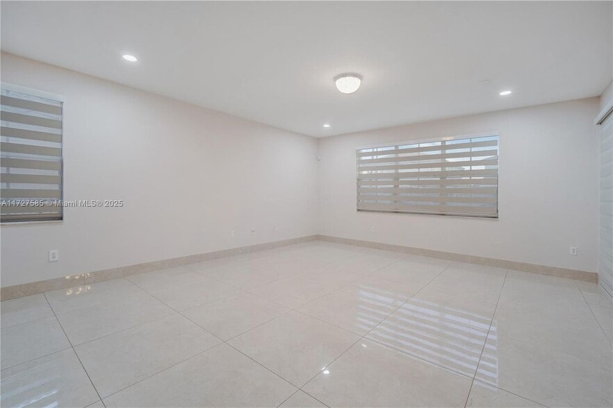 Building Photo - 15051 SW 18th Terrace