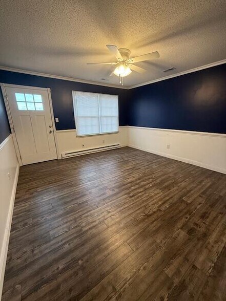 Building Photo - 763 Palmer Rd