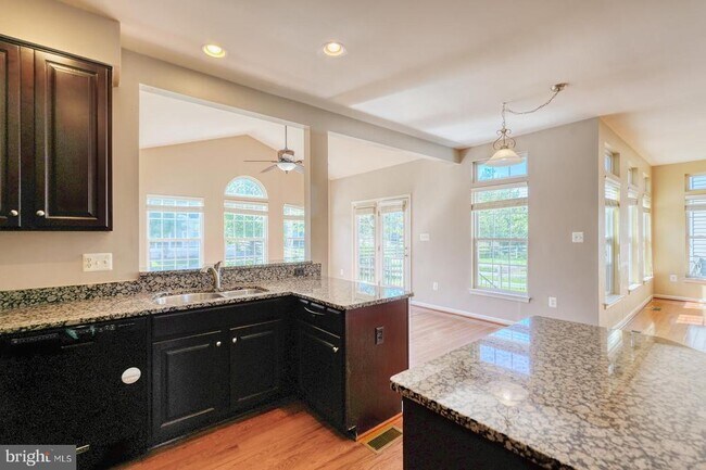 Building Photo - 42245 Sweet Ct