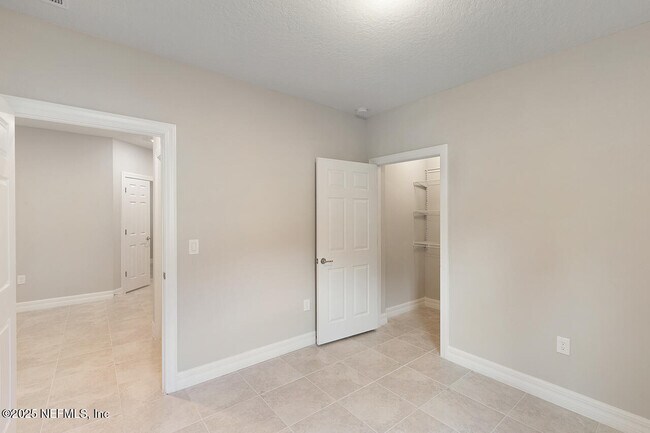 Building Photo - 443 Orchard Pass Ave