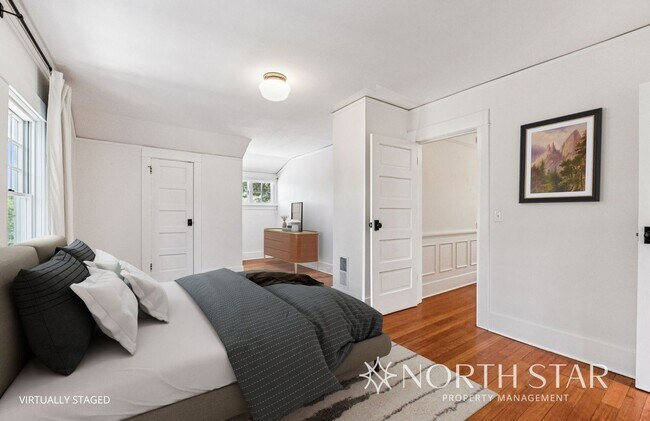 Building Photo - Charming Broadmoor Historic Farmhouse on a...