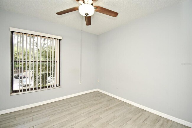 Building Photo - 610 Cranes Way