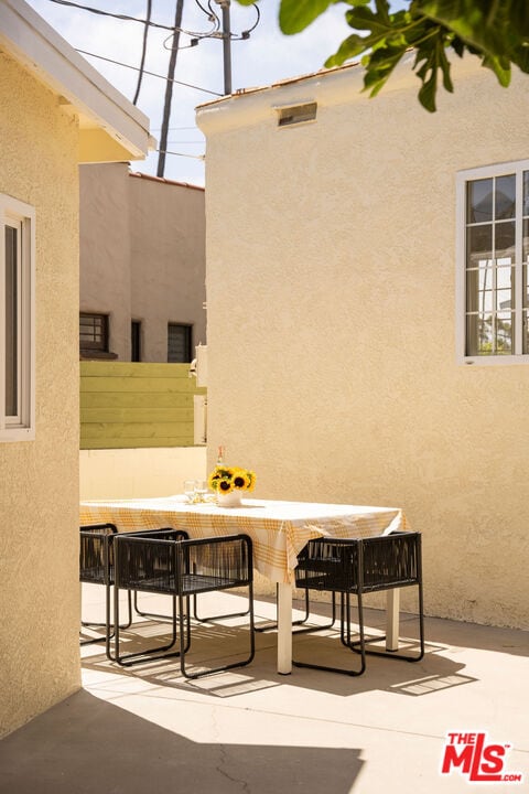 Building Photo - 2302-2302 Pisani Pl