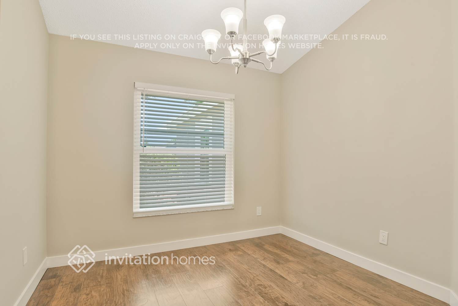 Building Photo - 15528 Hidden Lake Cir