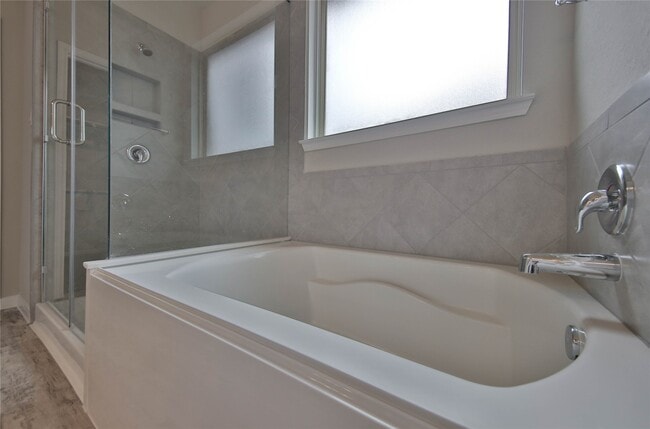 Building Photo - 4814 Vergano Villa Dr