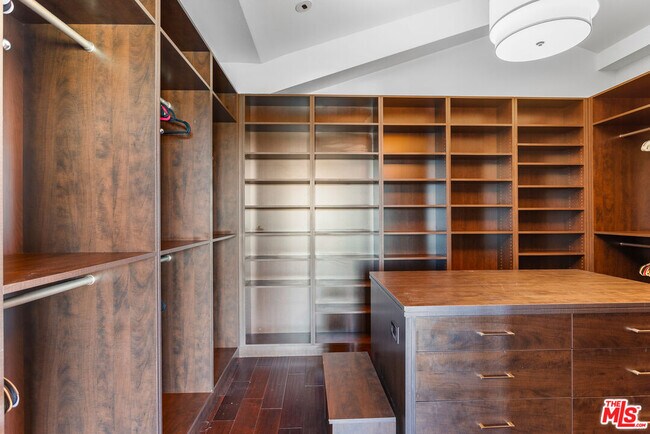 Building Photo - 7801 Hillside Ave