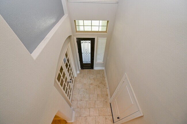 Building Photo - 30154 Southern Sky Dr
