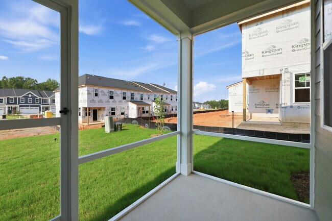 Building Photo - 219 Deercroft Dr