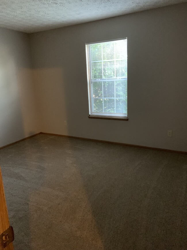 Building Photo - 4600 Barrington Club Dr