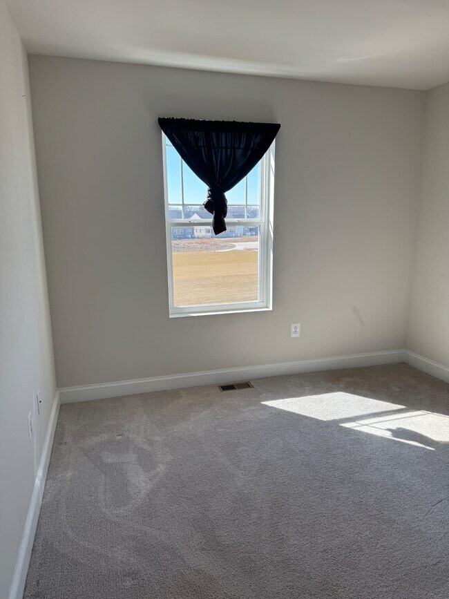 Building Photo - 35422 Wright Way