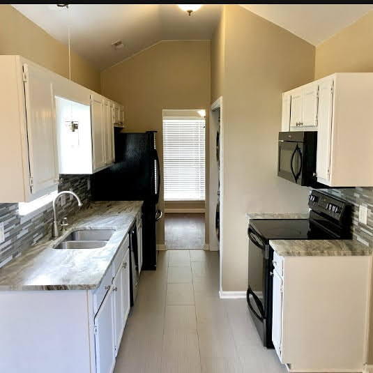 Building Photo - Updated Goodlettsville Home | 3BR with Deck, Fenced Yard & W/D Included