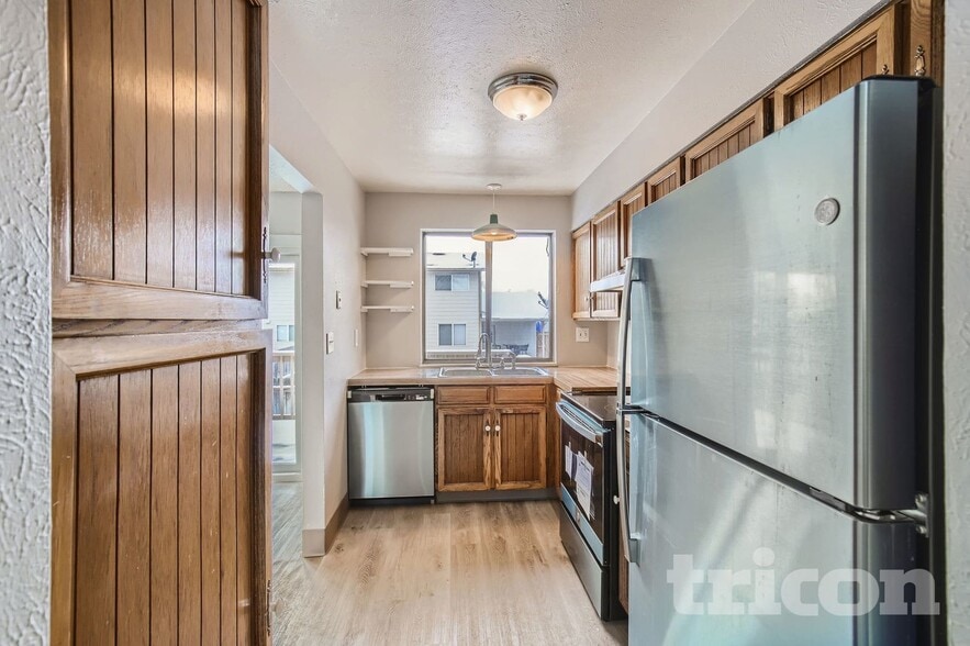 Building Photo - 9181 Newton St