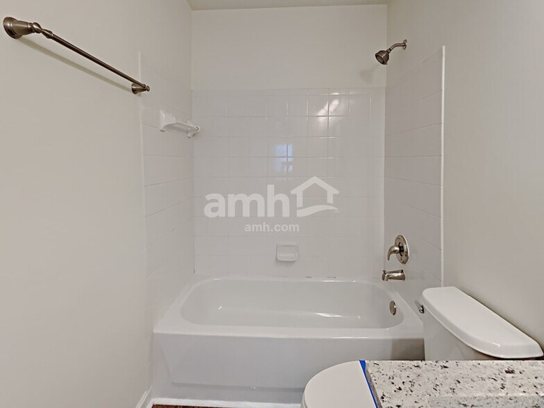 Building Photo - 982 Simonton View Ln SE