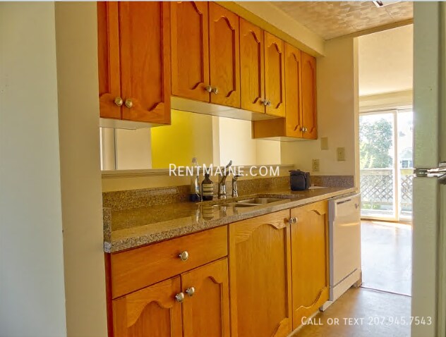 Building Photo - 307 Garland St