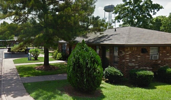 Building Photo - 1020 Laura Mclean Dr