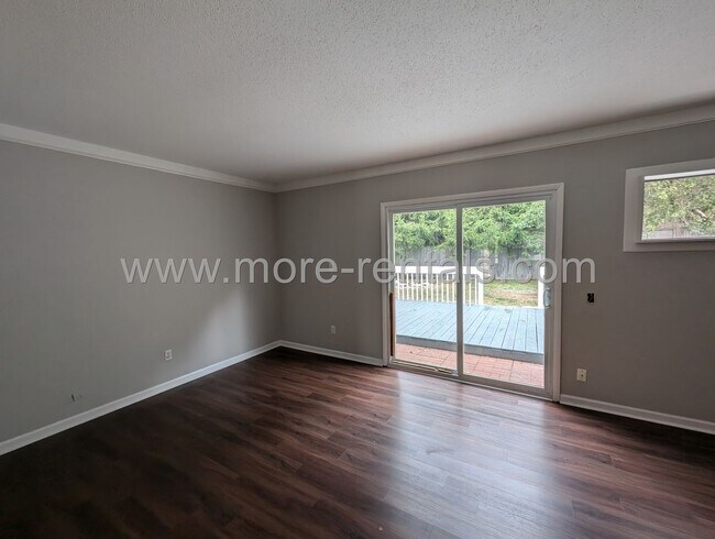 Building Photo - Remodeled house with garage