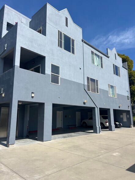 Building Photo - 137 Santa Fe Ave