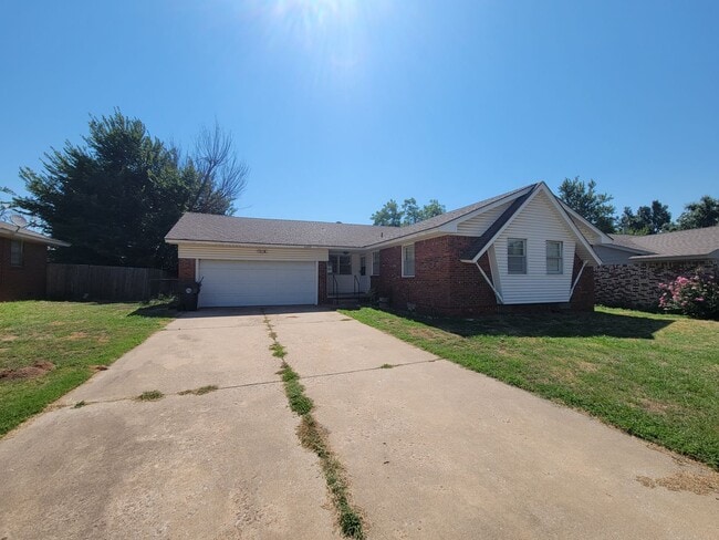 Building Photo - 3 bed in Bethany ready for new tenant!