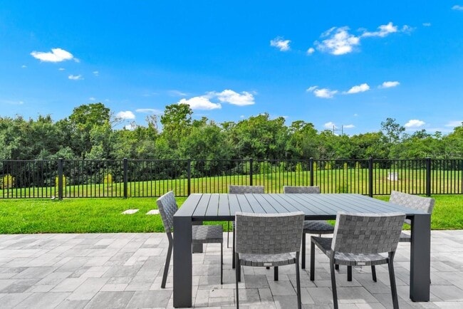 Building Photo - 7846 Spectrum Dr