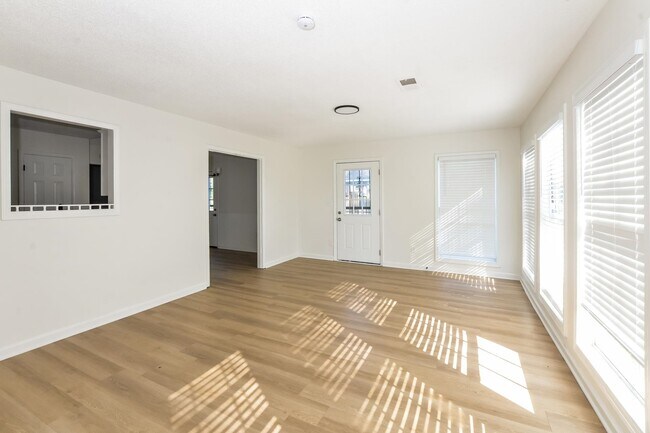 Building Photo - 7881 Collins Wood Cove