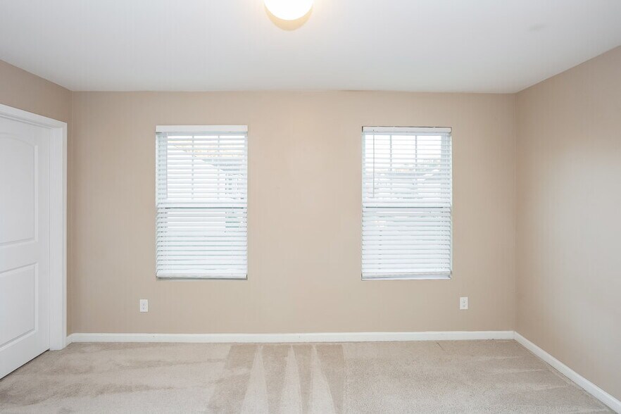 Building Photo - 6434 Matlea Ct