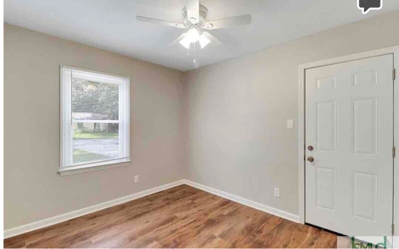 Building Photo - 7 Brookview Dr