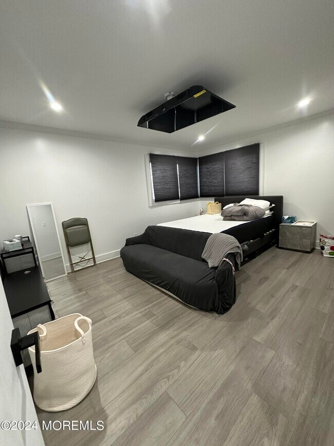 Building Photo - 46 Hilltop Rd