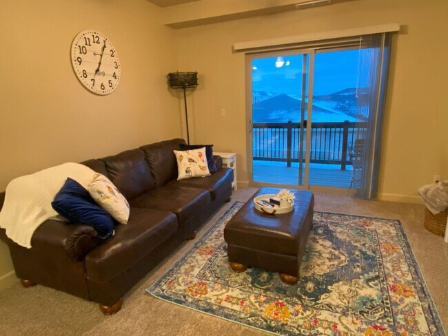 Building Photo - 2715 Bobcat Dr