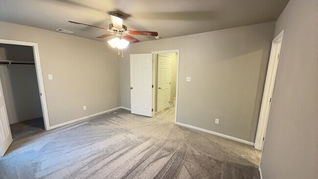 Building Photo - 1604 Pontotoc Trce