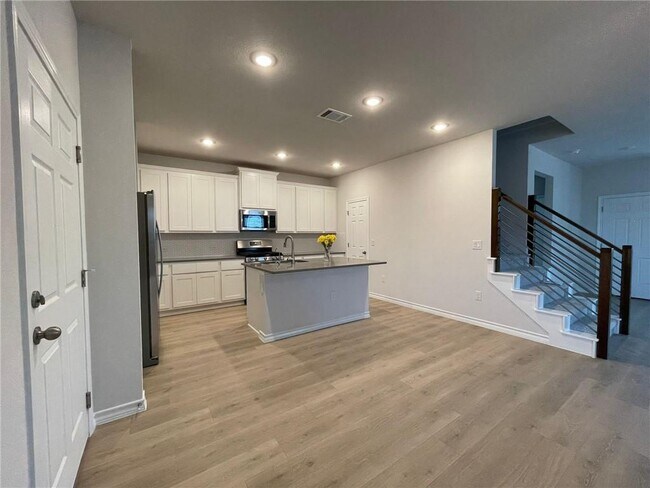 Building Photo - 5404 Cobalt Canopy Bend