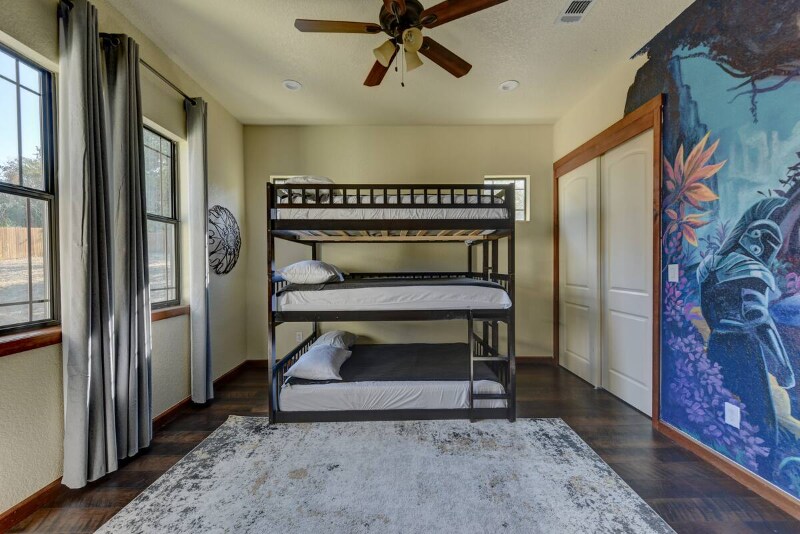 Building Photo - 143 Skyforest Dr