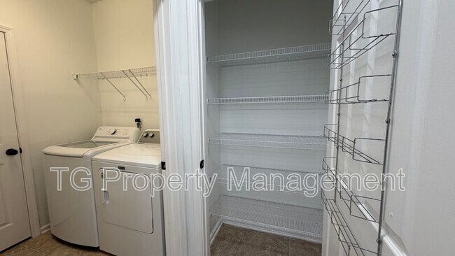 Building Photo - 6475 Greenland Chase Blvd