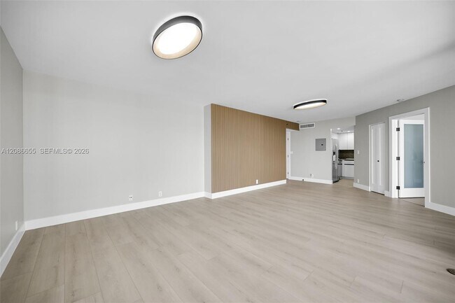 Building Photo - 6767 Collins Ave