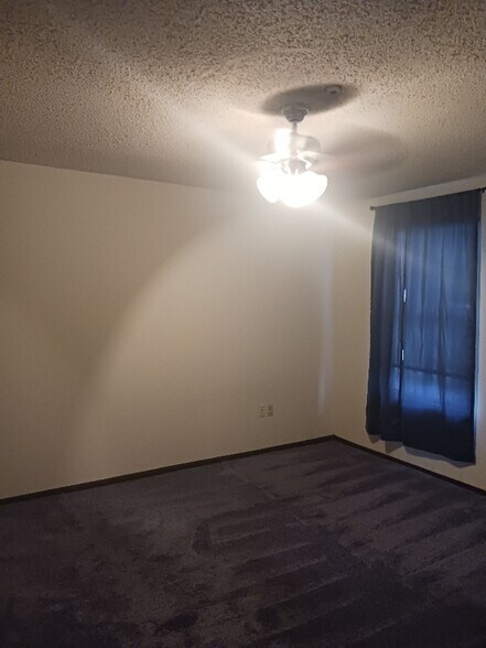 Building Photo - 3030 Congress Blvd