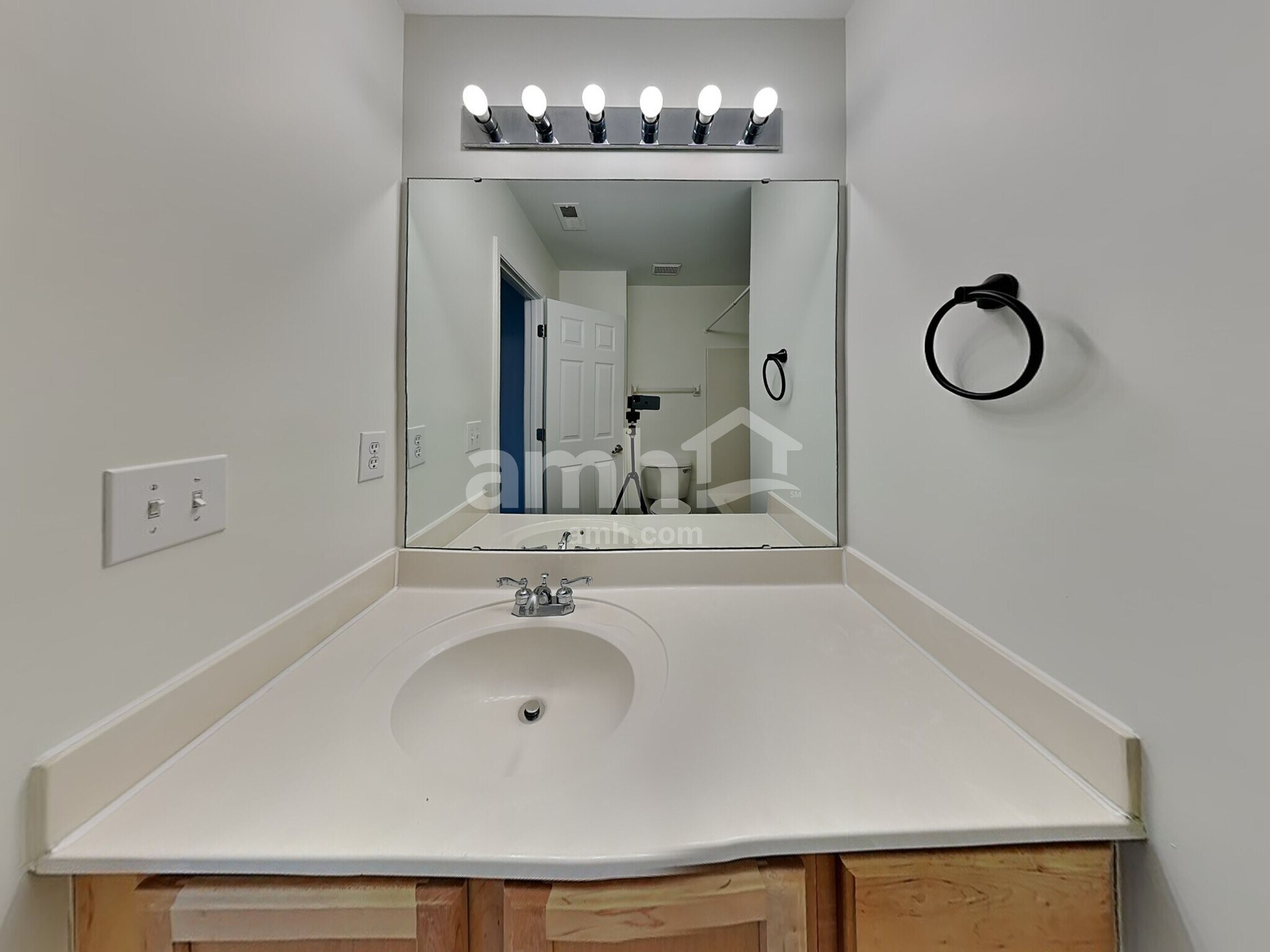 Building Photo - 7534 Sparkleberry Dr