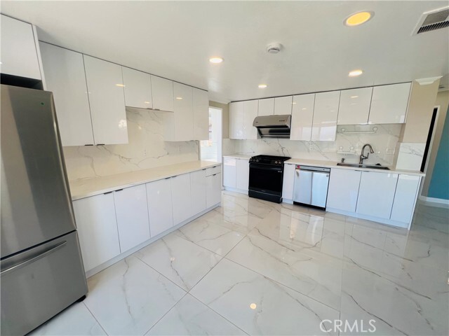 Building Photo - 13279 Gemstone Ct