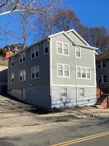 Building Photo - 96 Walnut St