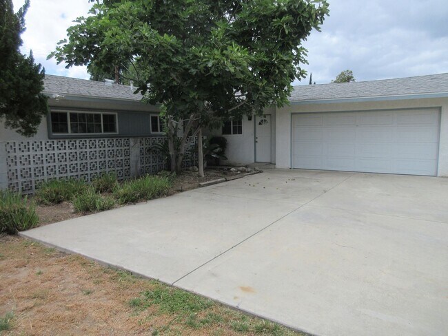 Building Photo - Duggan Property Management, Inc Presents -North Hills (4 bed, 2 bath)