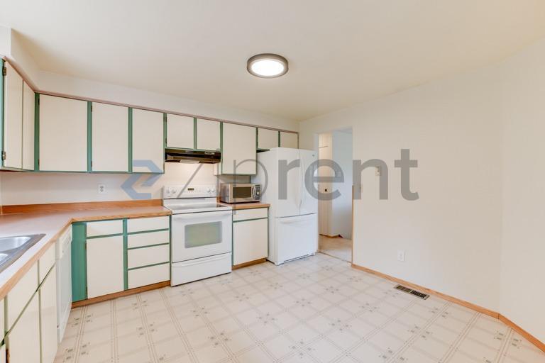 Building Photo - Unit