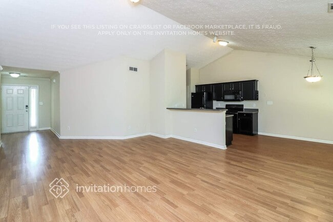 Building Photo - 305 Cole Creek Dr