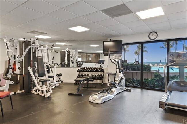 Building Photo - 3800 Galt Ocean Dr