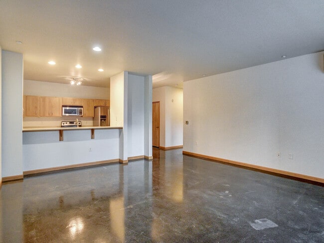 Building Photo - 1125 NW 9th Ave