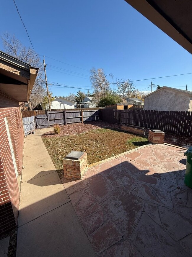 Building Photo - 3 Bedroom 1 Bathroom Available in Anshutz Medical Center Area